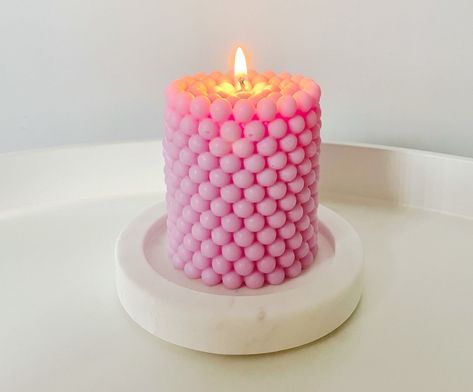 Load image into Gallery viewer, GOLDEN FLAMES PILLAR BUBBLE CANDLE
